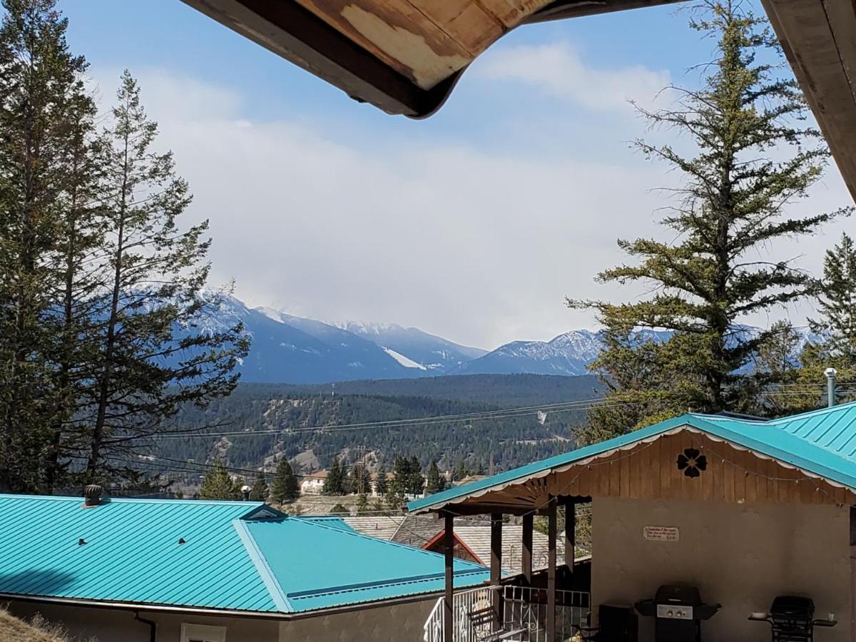 Celadon Radium Hot Springs