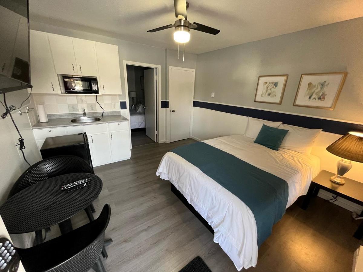 Celadon Motel 3*
